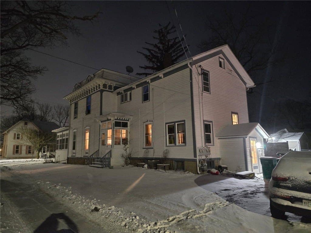 8 bedroom multi-family for sale at 17 McKenzie St Bergen - $199,900