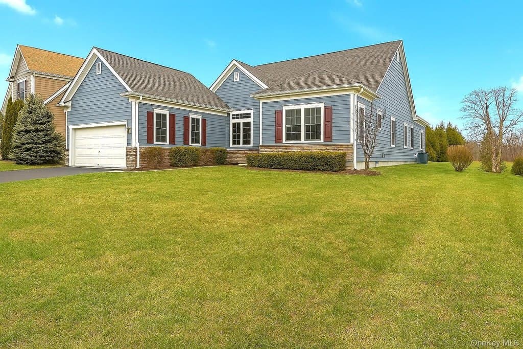 3 bedroom house for sale at 390 Stonecrop Rd Aquebogue - $879,000