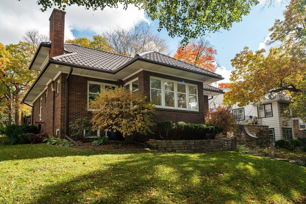 3 bedroom house for sale at 838 N 64th St Wauwatosa - $499,000