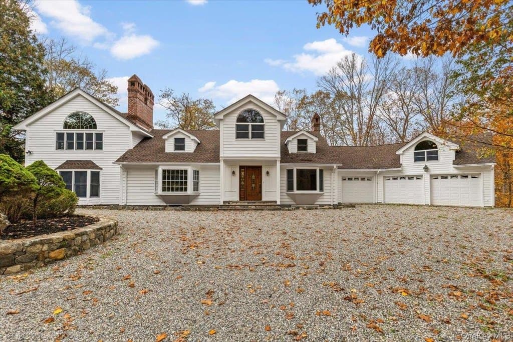 4 bedroom house for sale at 110 Oliver Rd Bedford - $1,940,000