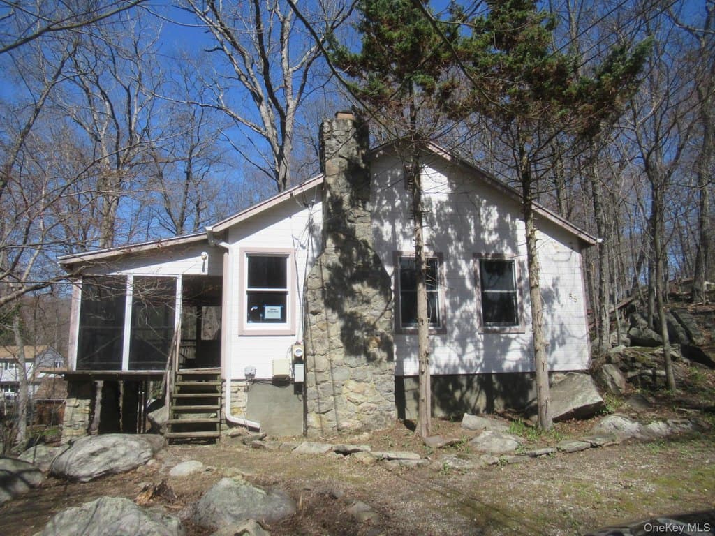 2 bedroom house for sale at 58 Hillside Dr Carmel 10541 - $345,000