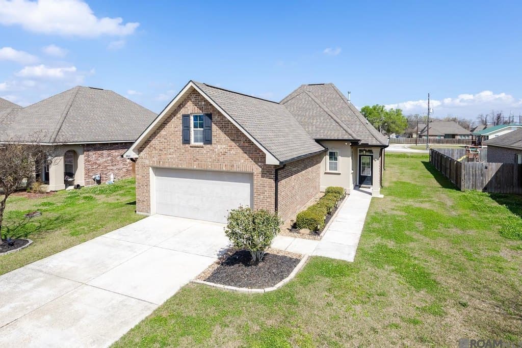 3 bedroom house for sale at 3648 Union Dr Addis - $250,000
