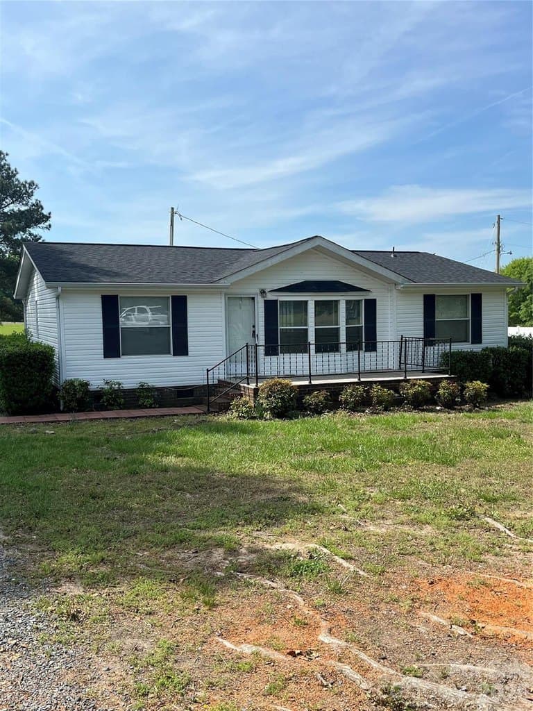3 bedroom house for sale at 28616 Canton Rd Albemarle - $169,900