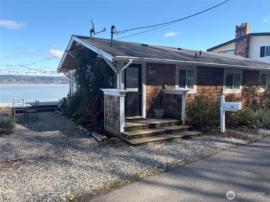 2 bedroom house for sale at 3151 Shoreline Dr Camano - $1,250,000