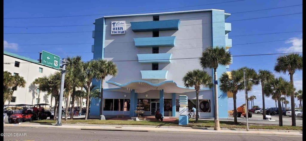 1 bedroom condo for sale at 313 S Atlantic Ave Unit 527 Daytona Beach - $145,000