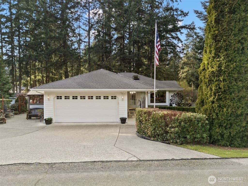 3 bedroom house for sale at 14002 51st Ave NW Canterwood - $750,000