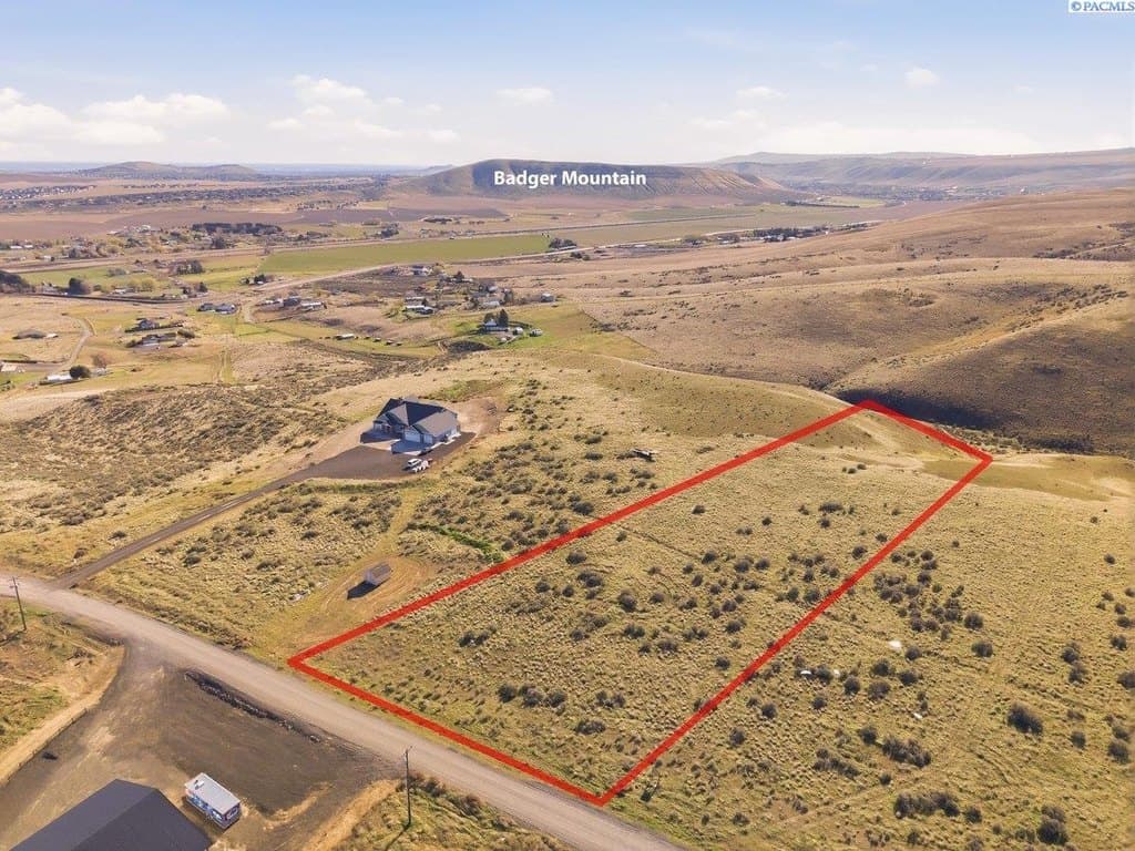 land for sale at Taggart Pr SE Lot 1 Benton City - $205,000