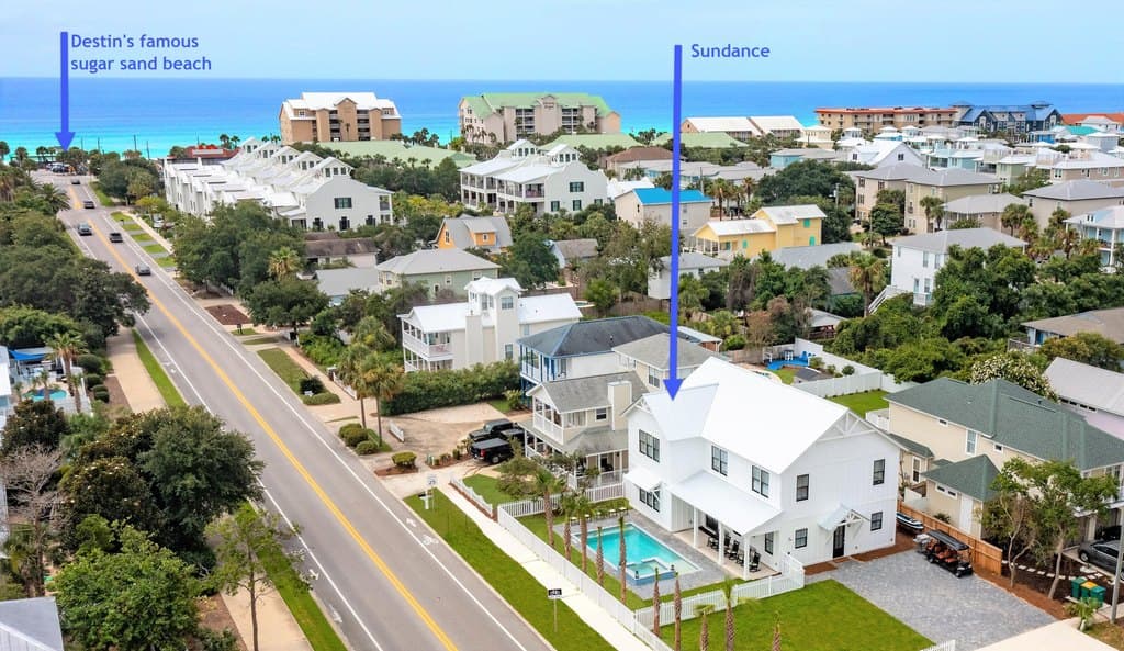 7 bedroom house for sale at 4458 Luke Ave Destin 32541 - $2,425,600