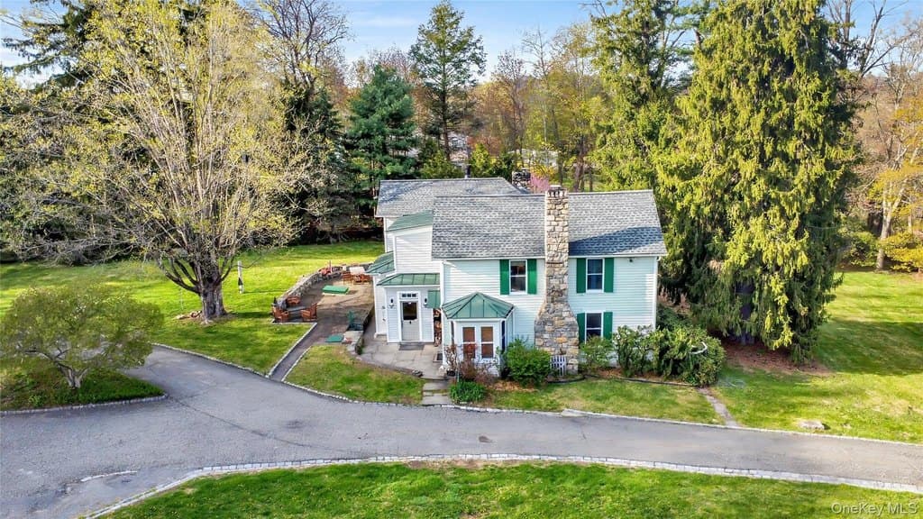 3 bedroom house for sale at 329 Route 6N Carmel 10541 - $949,000