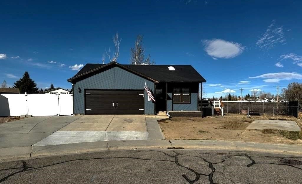 3 bedroom house for sale at 3119 Scott Cir Rock Springs 82901 - $340,000