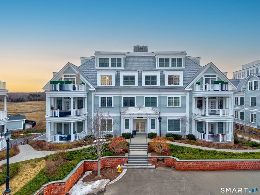 3 bedroom condo for sale at 66 High St Unit 38 Guilford Center 06437 - $2,995,000