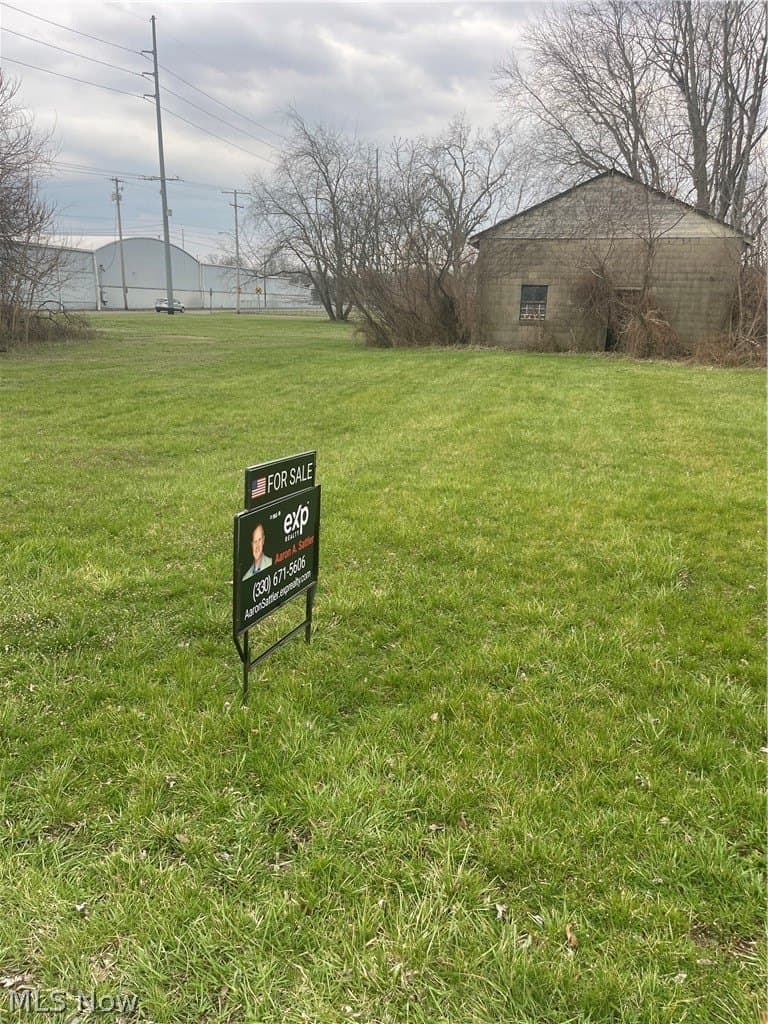 land for sale at Irwin Pl NE Canton 44705 - $3,500