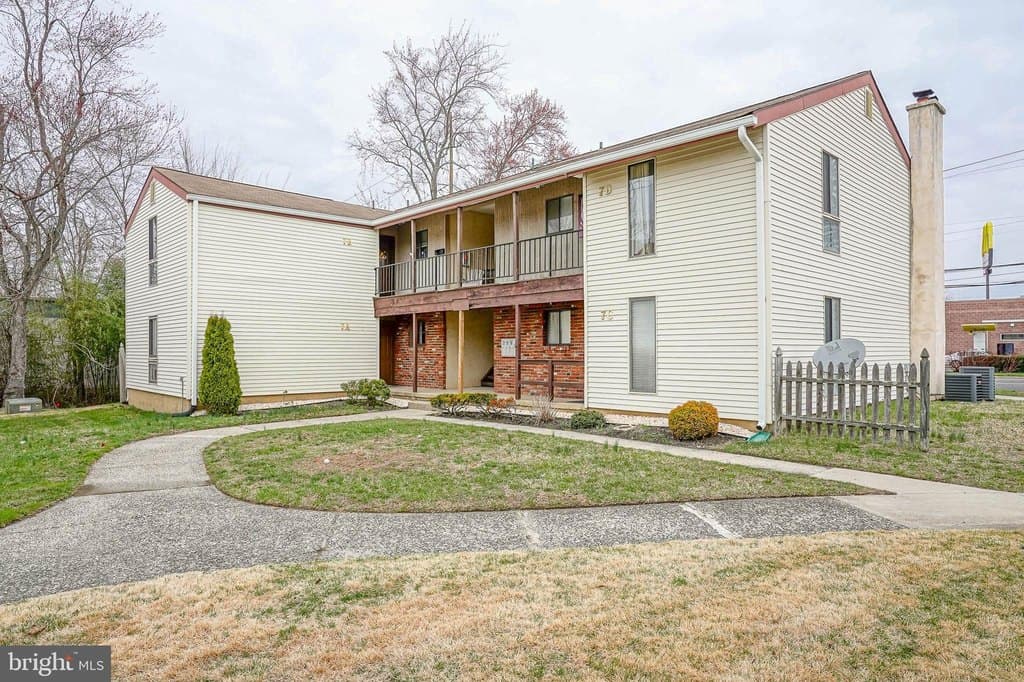2 bedroom condo for sale at 40 Tansboro Rd Unit 7B Berlin - $189,900