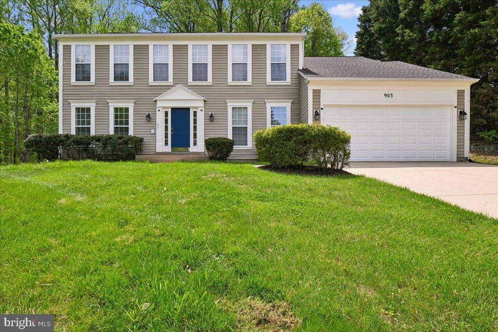 5 bedroom house for sale at 903 Brook St Accokeek - $545,000
