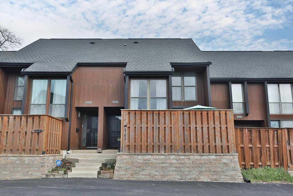 2 bedroom condo for sale at 4762 Crazy Horse Ln Unit 4 Westerville 43081 - $279,900