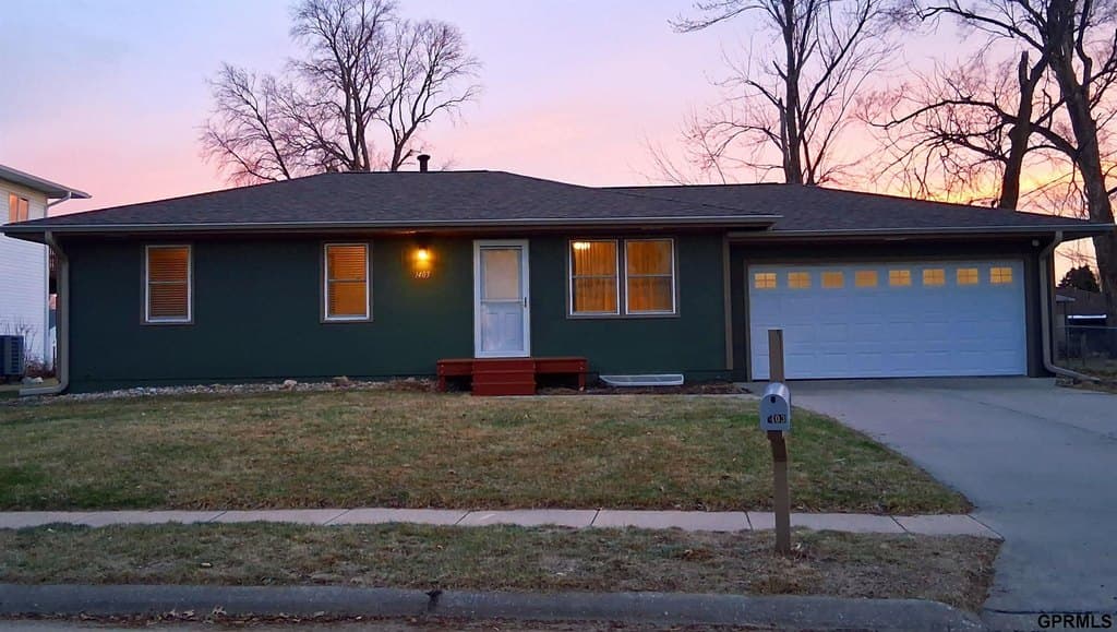4 bedroom house for sale at 1403 Wright St Blair - $309,000