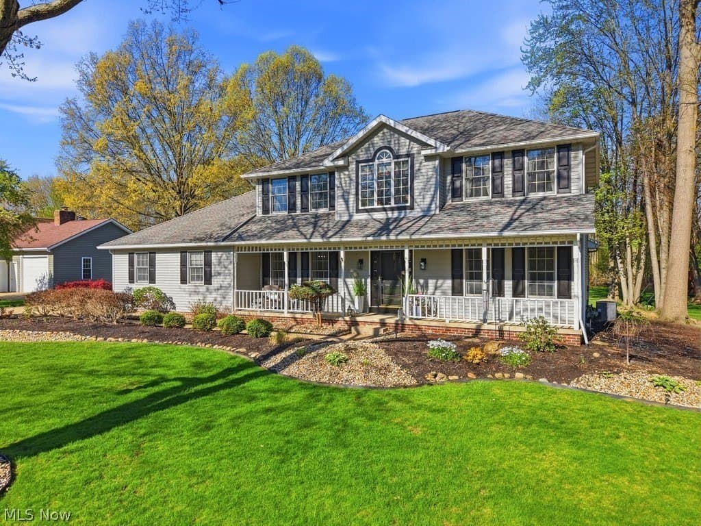 3 bedroom house for sale at 3606 Avanti Ln Uniontown 44685 - $449,900