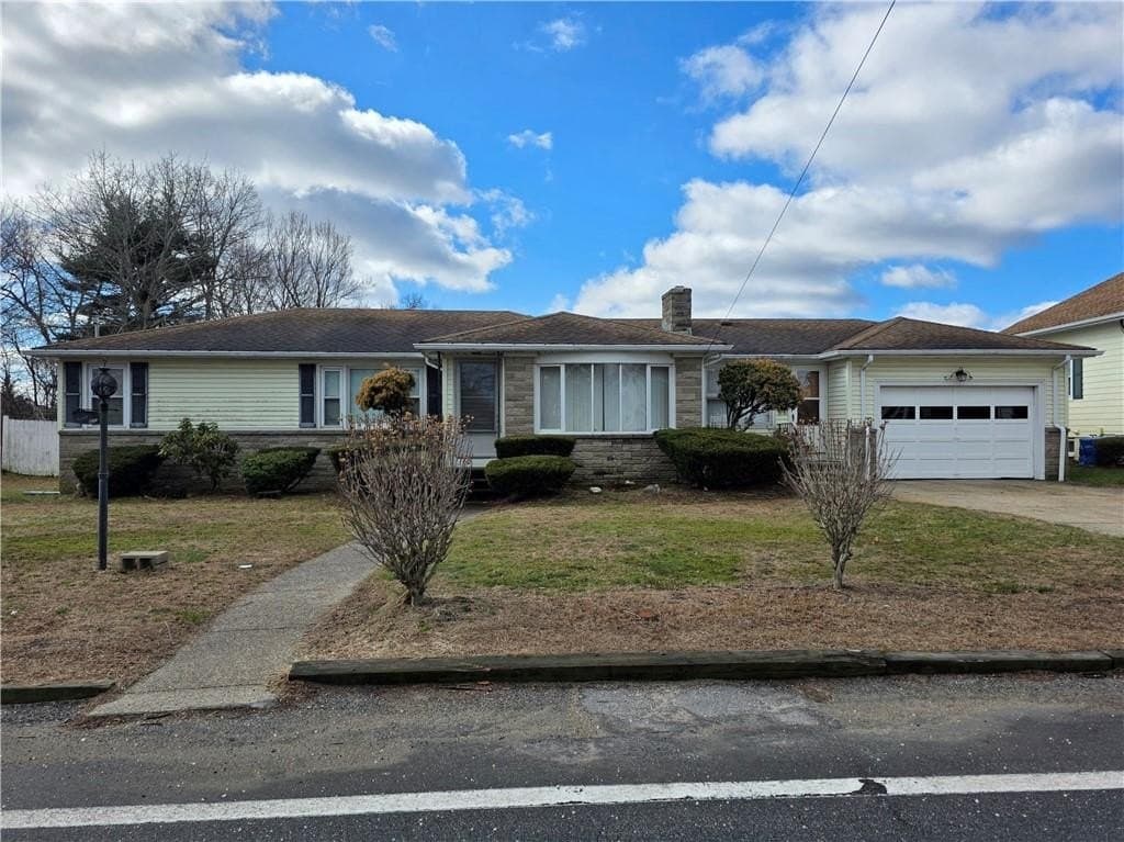3 bedroom house for sale at 148 Wayland Ave Cranston 02920 - $449,000