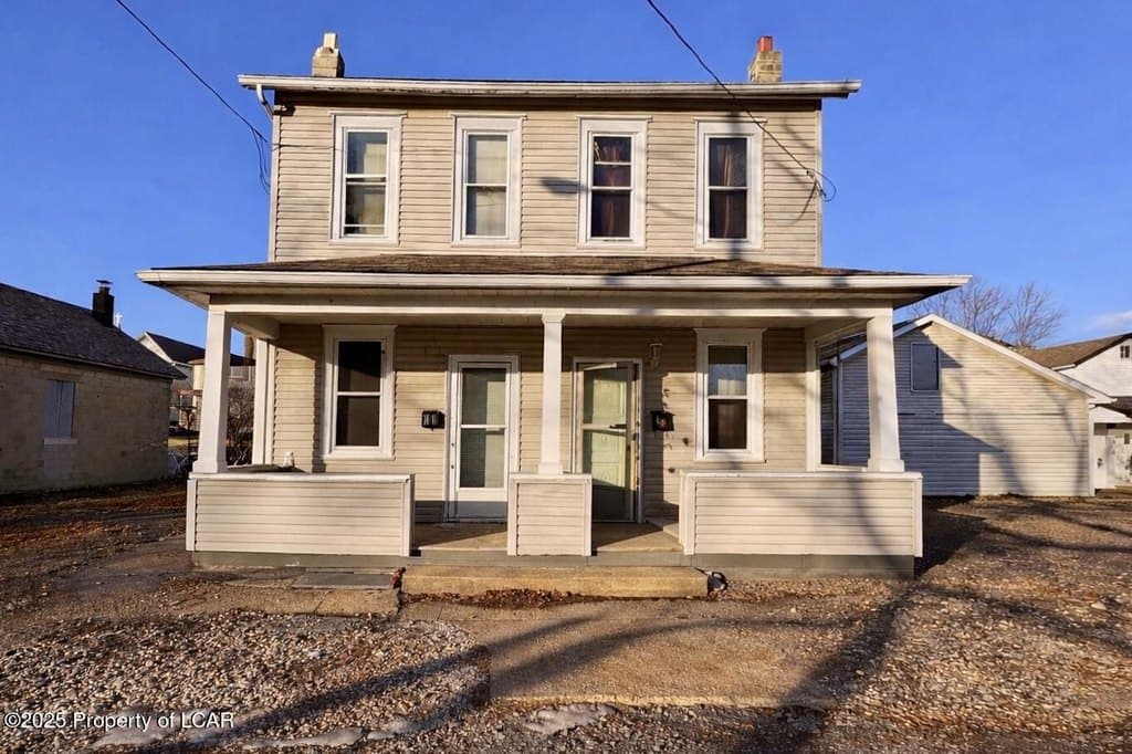 4 bedroom multi-family for sale at 46-48 Swamp St Beaver Meadows - $244,900
