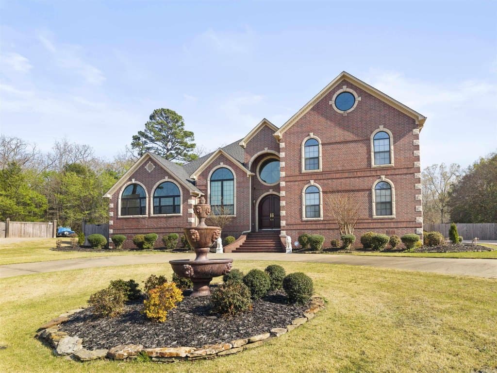 6 bedroom house for sale at 370 Wellesley Dr Conway 72034 - $750,000
