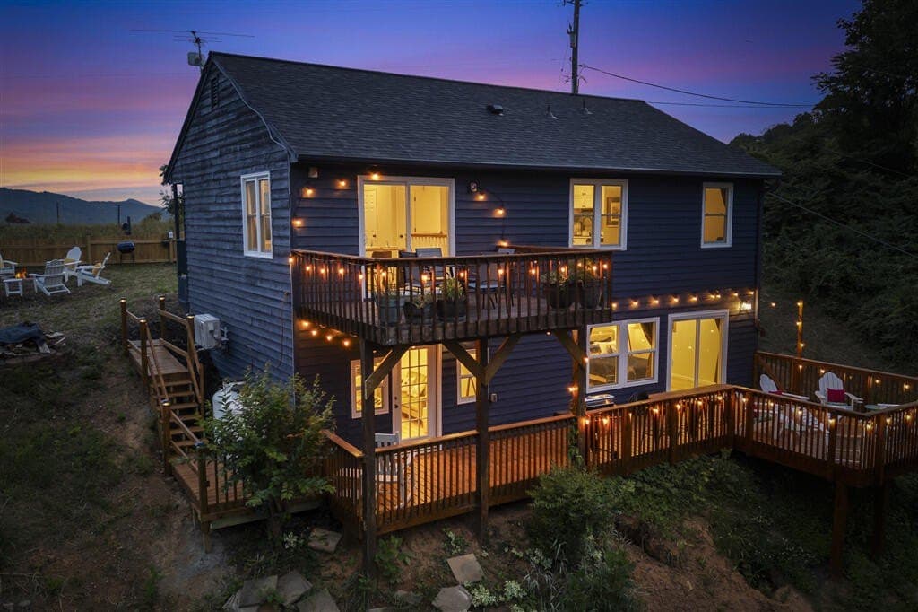 3 bedroom house for sale at 1039 Fosters Knob Rd Blue Ridge - $399,500
