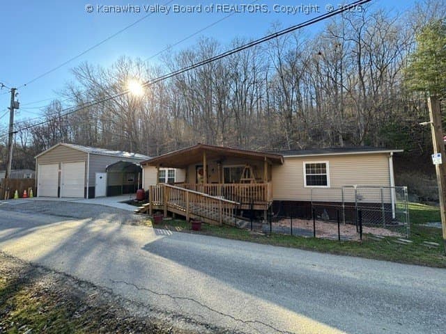 3 bedroom mobile home for sale at 122 Terrace Ln Alum Creek - $169,900