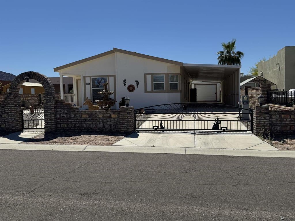 3 bedroom mobile home for sale at 14803 E 50th Dr Yuma 85367 - $299,900