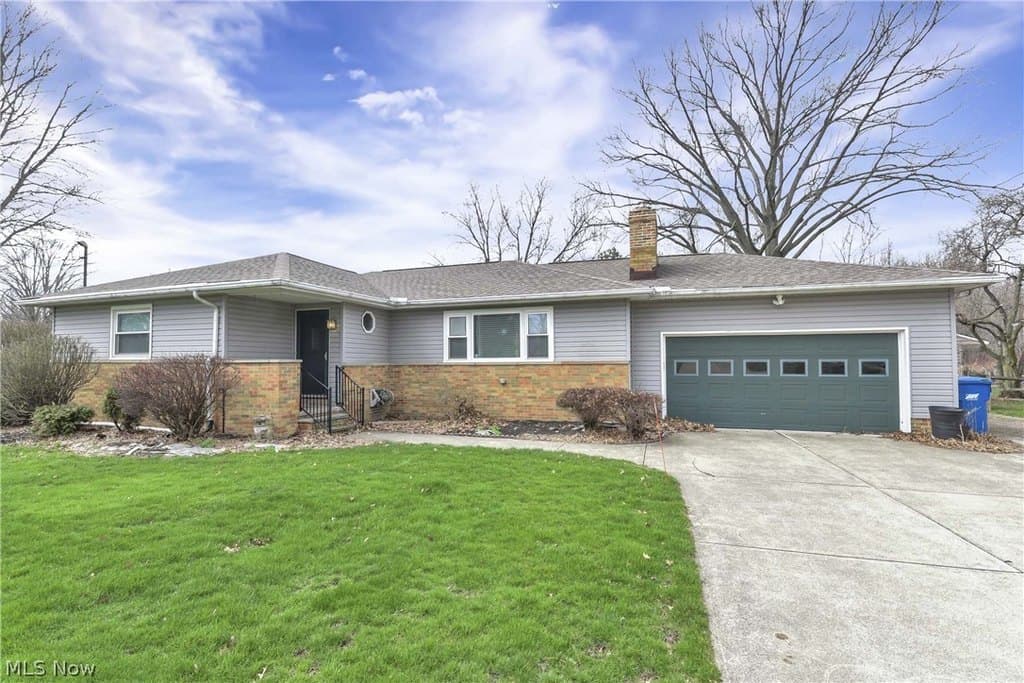 3 bedroom house for sale at 3424 Stoney Ridge Rd Avon 44011 - $295,000