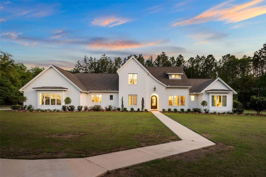 4 bedroom house for sale at 14503 NW 50th Pl Alachua - $2,195,000