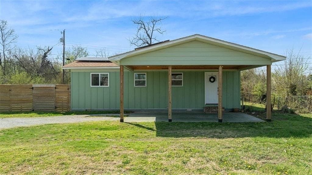 2 bedroom house for sale at 738 12th St Rogers 72756 - $220,000