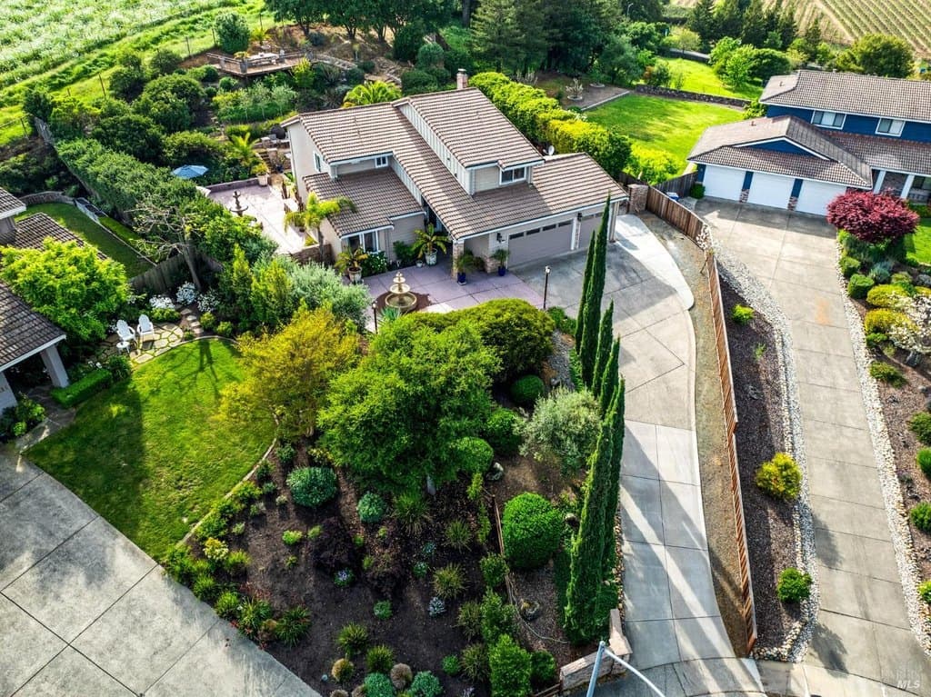 4 bedroom house for sale at 3207 Swiss Ct Napa 94558 - $1,890,000