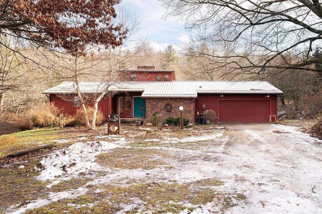 3 bedroom house for sale at 30895 Brookside Ln Blue River - $549,000