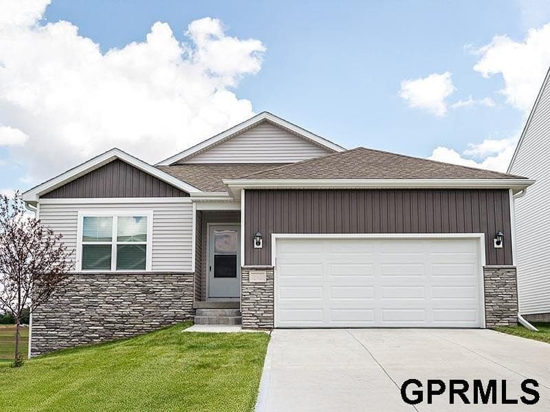 4 bedroom house for sale at 7103 S 204th Ave Gretna 68028 - $380,990