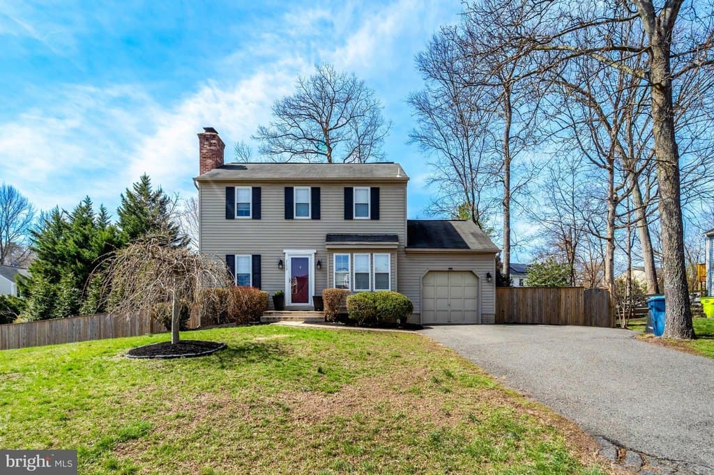 3 bedroom house for sale at 4534 Samuels Pine Rd Chantilly - $690,000