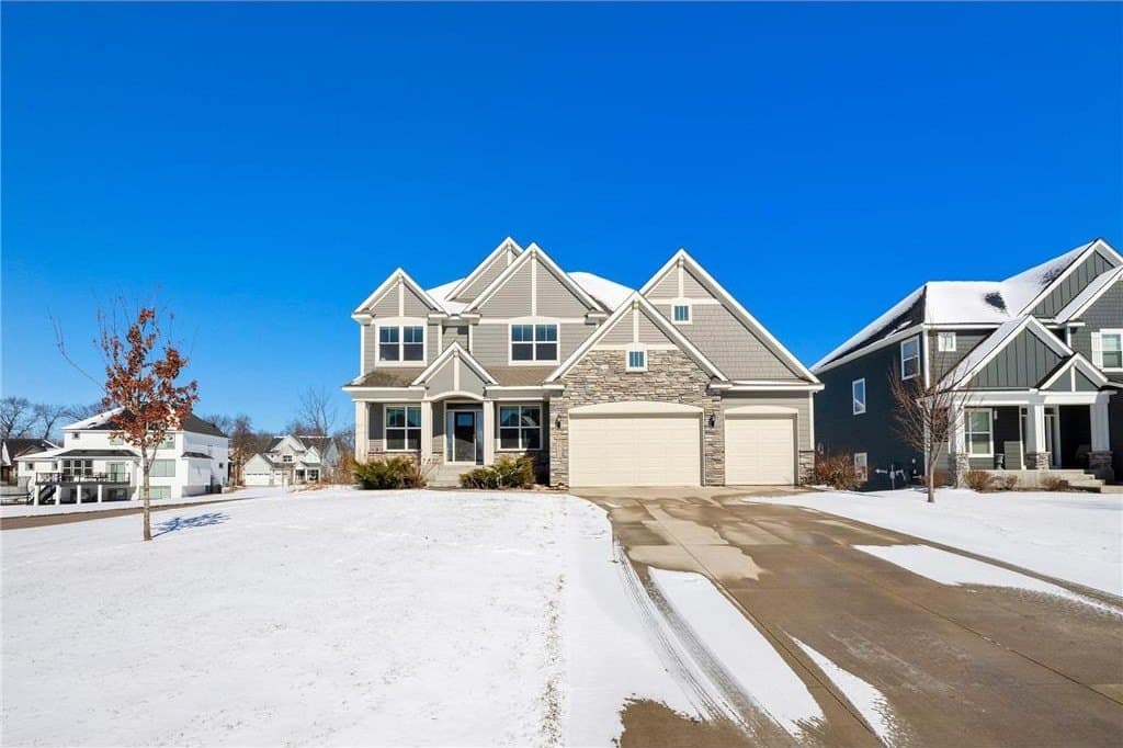 6 bedroom house for sale at 2907 132nd Ct NE Blaine - $899,900