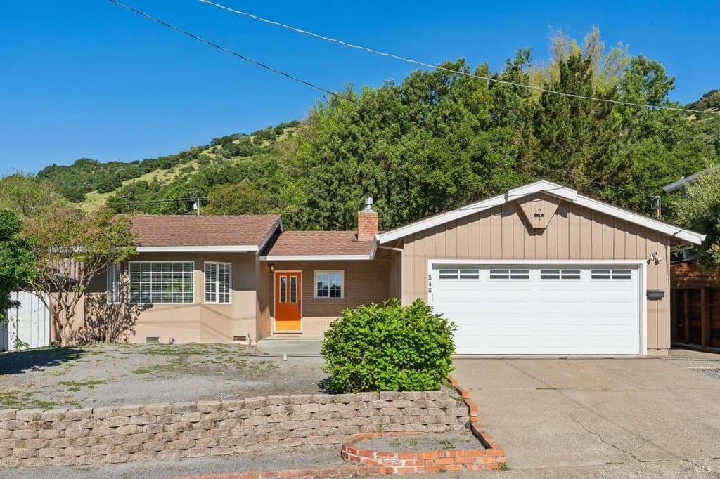 4 bedroom house for sale at 546 Pinewood Dr San Rafael 94903 - $995,000