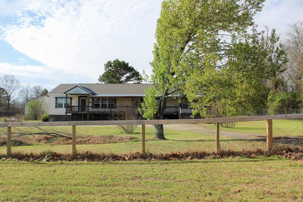 4 bedroom mobile home for sale at 1162 Byrd Rd Bald Knob - $265,000