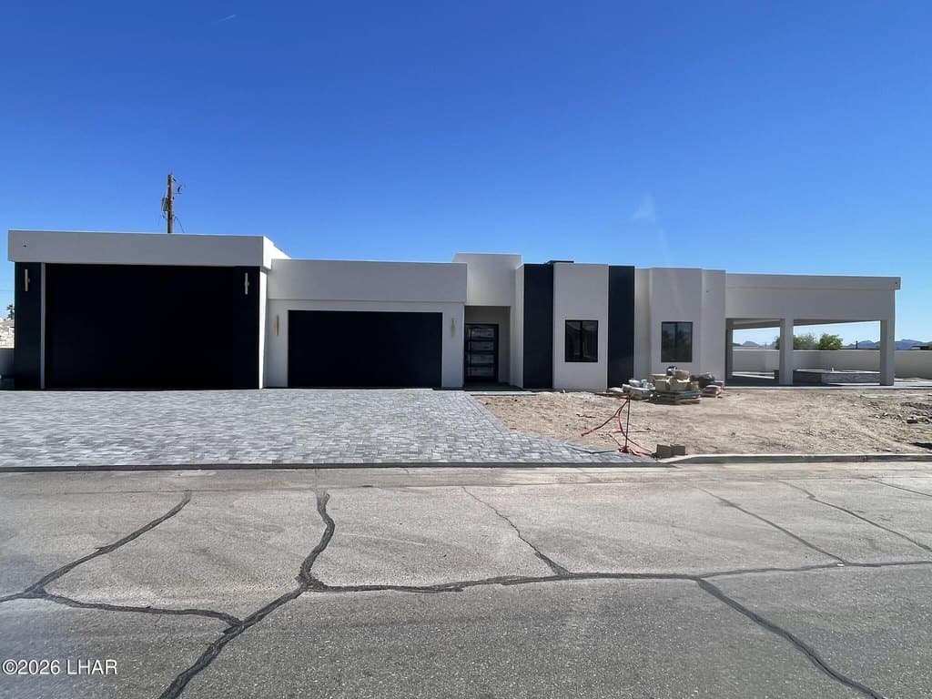 3 bedroom house for sale at 3574 Clearwater Dr Lake Havasu City 86406 - $1,345,000
