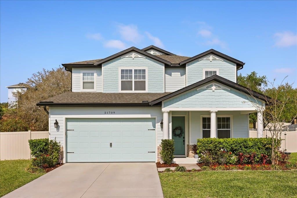 5 bedroom house for sale at 21709 Hidden Creek Ln Mount Dora 32757 - $674,500
