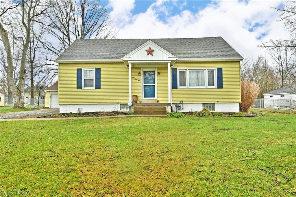 3 bedroom house for sale at 4950 Myrtle Ave NW Champion Heights - $165,000