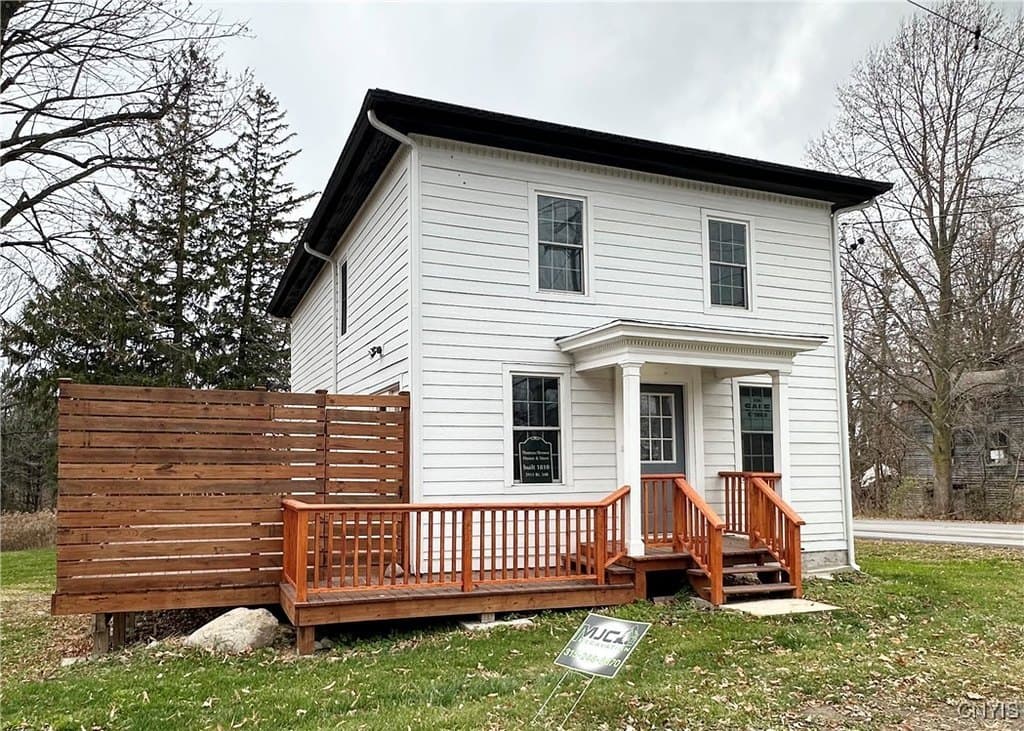 3 bedroom house for sale at 2951 State Route 34B Aurora - $325,000