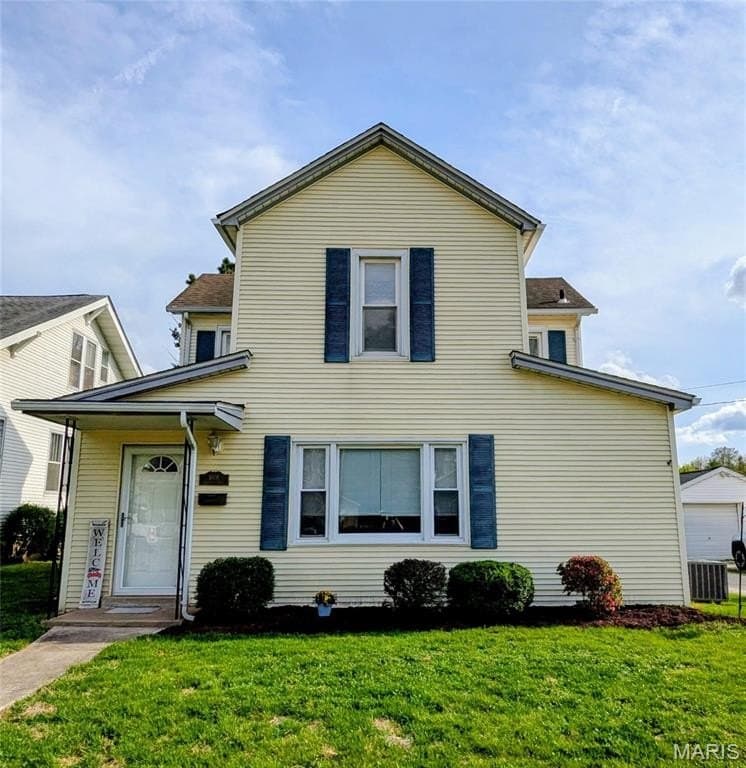 4 bedroom house for sale at 1008 W Main St Collinsville 62234 - $200,000