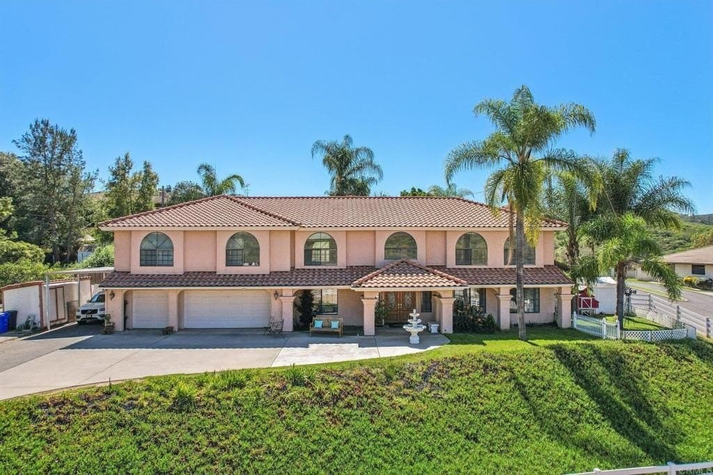 4 bedroom house for sale at 29950 Robbie Ln Bonsall - $1,995,000