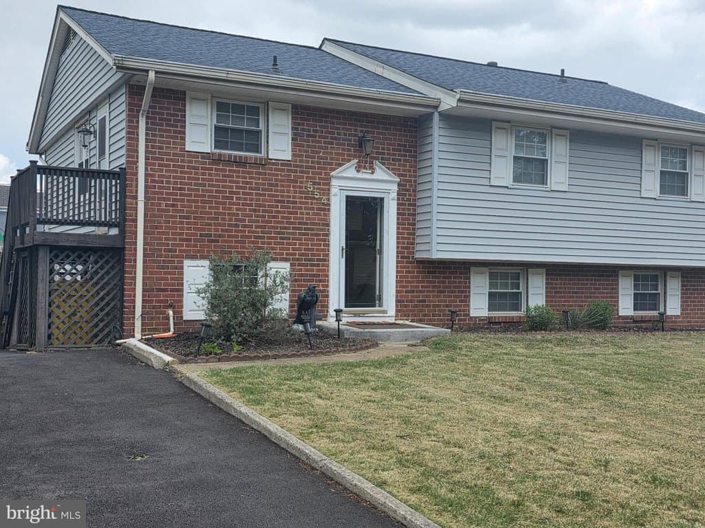 3 bedroom house for sale at 554 Lanny Ct Millersville 21108 - $480,000