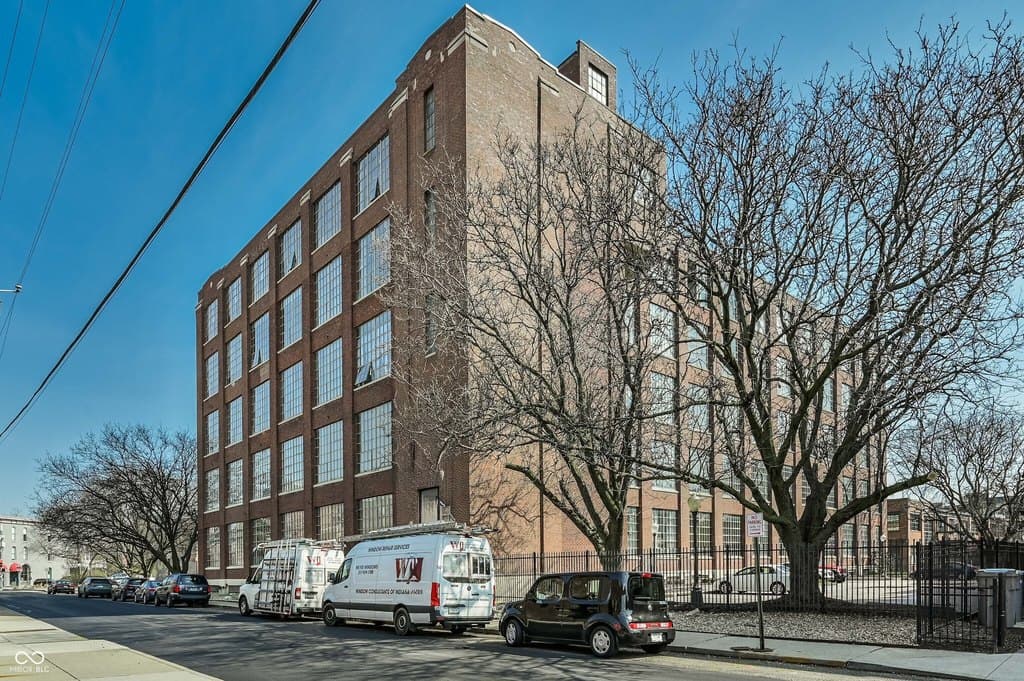 2 bedroom condo for sale at 611 N Park Ave Apt 208 Indianapolis - $374,900