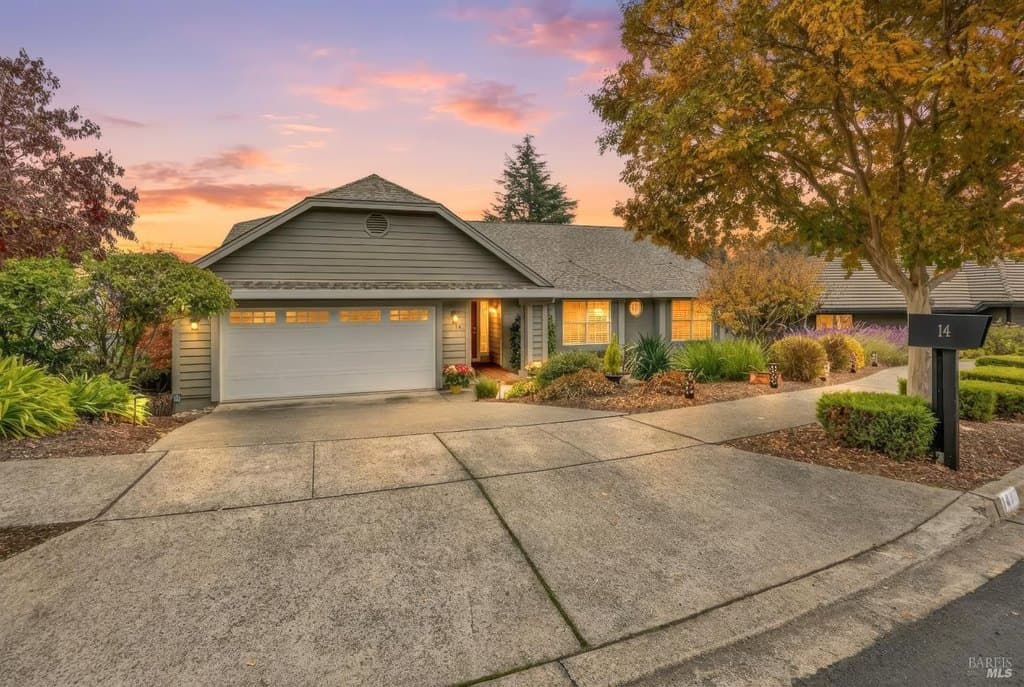 4 bedroom house for sale at 14 Clement Ct Napa 94558 - $1,225,000