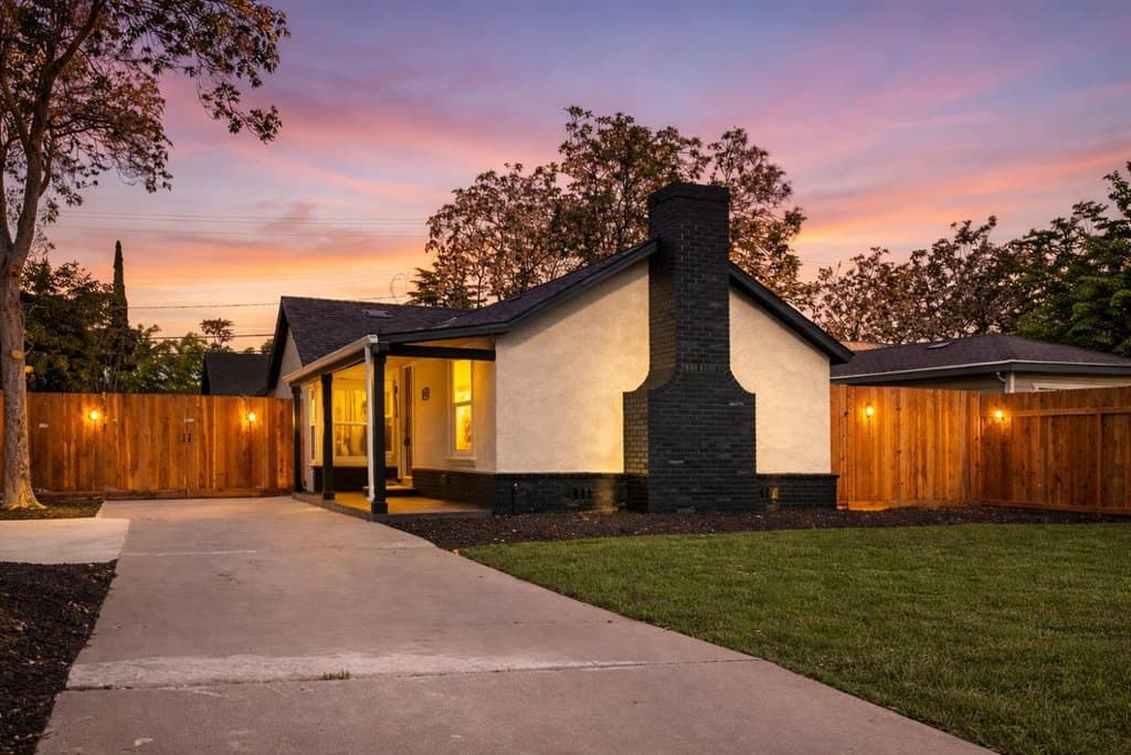 3 bedroom house for sale at 811 Nevada St Manteca 95337 - $535,000