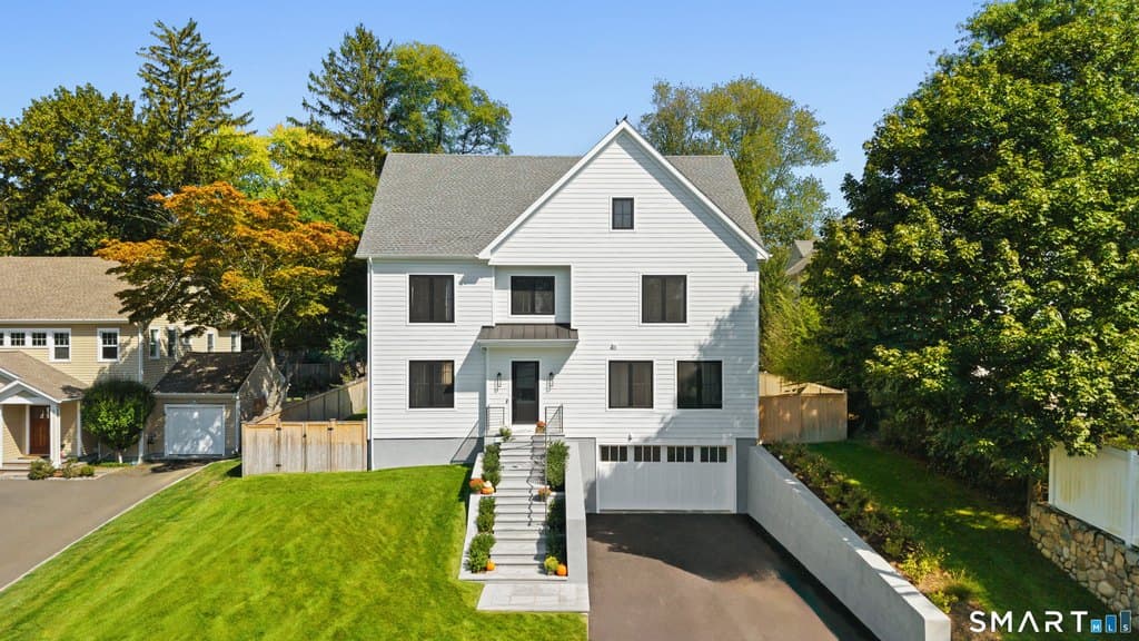 6 bedroom house for sale at 36 Bauer Pl Ext Westport 06880 - $2,950,000
