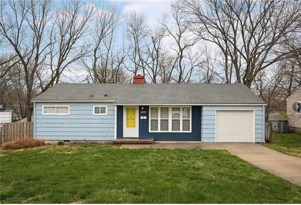 4 bedroom house for sale at 7840 Ash St Prairie Village 66208 - $365,000
