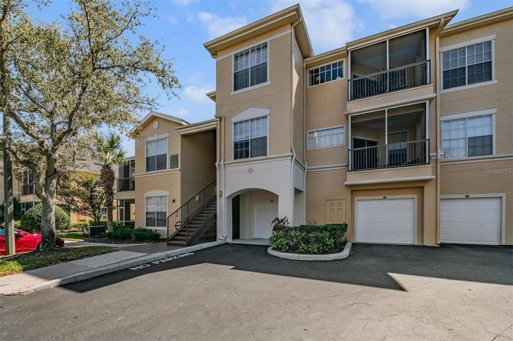 1 bedroom condo for sale at 5125 Palm Springs Blvd Unit 14208 Tampa - $154,000